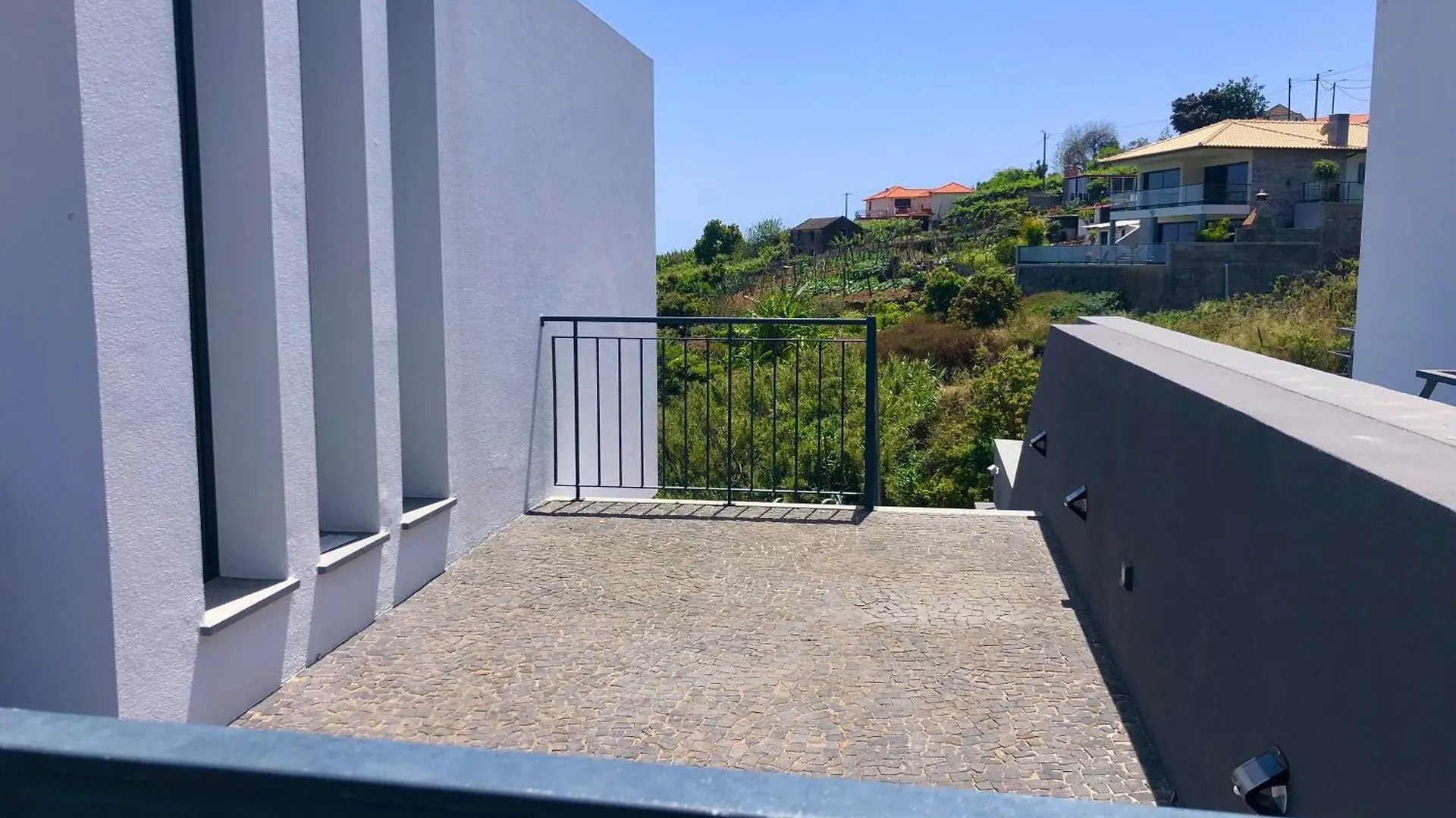 Casa Branca-B,Beautiful Sea View Apartment Estreito Da Calheta