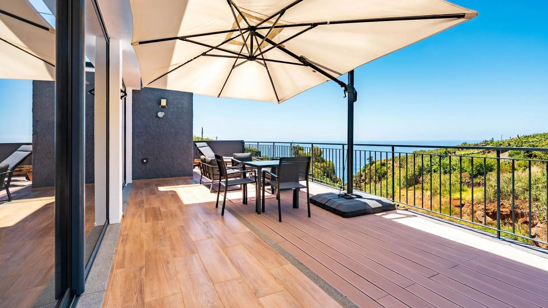 Casa Branca-B,Beautiful Sea View Apartment Estreito Da Calheta