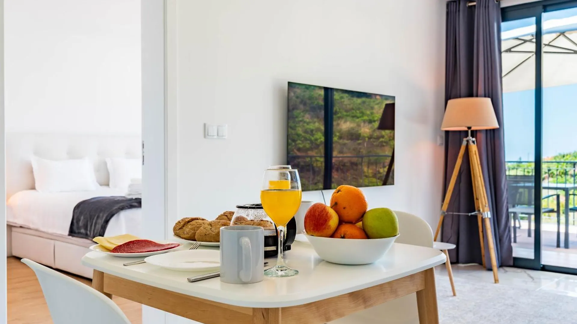 Casa Branca-B,Beautiful Sea View Apartment Estreito Da Calheta