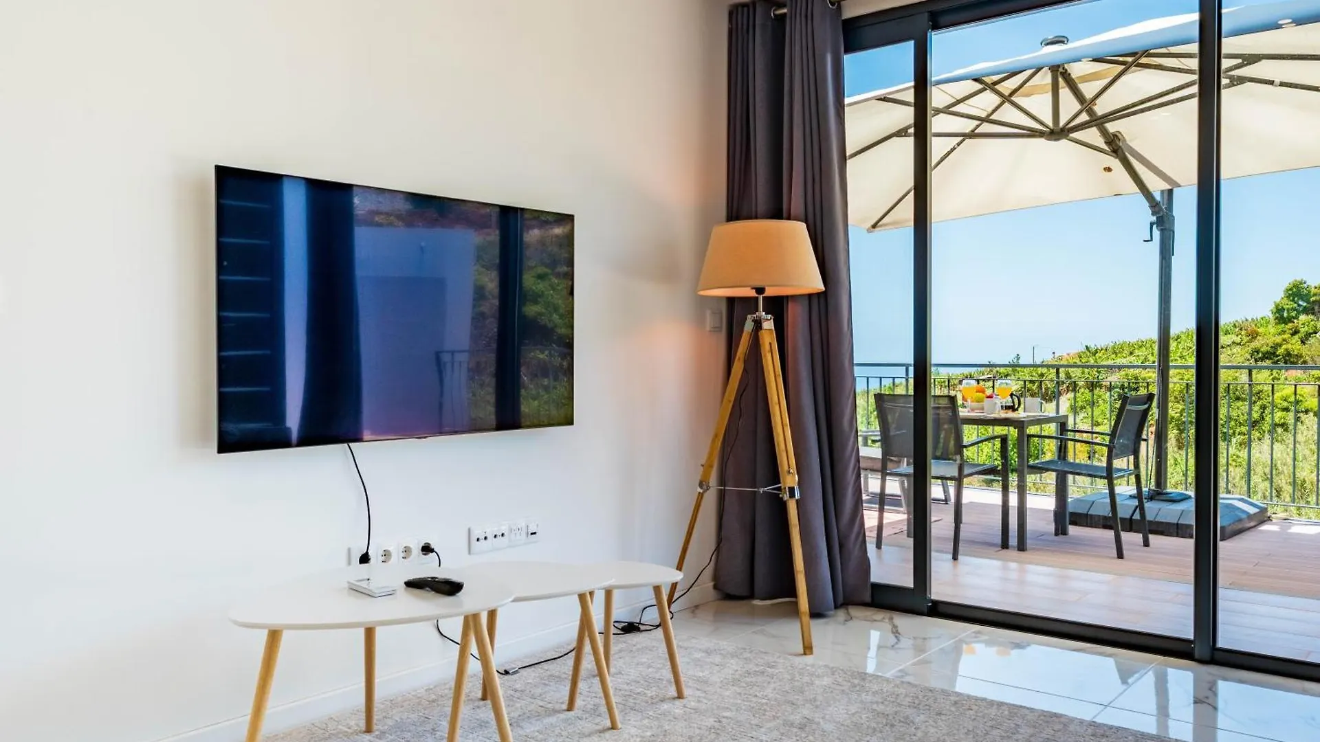 Casa Branca-B,Beautiful Sea View Apartment Estreito Da Calheta